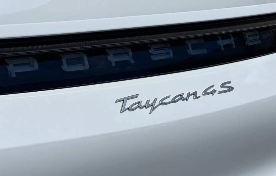 2020 Porsche Taycan 4S - Image 3 of 4