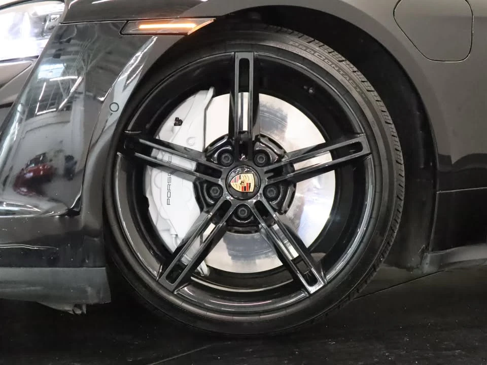 2020 Porsche Taycan 4S - Image 10 of 20