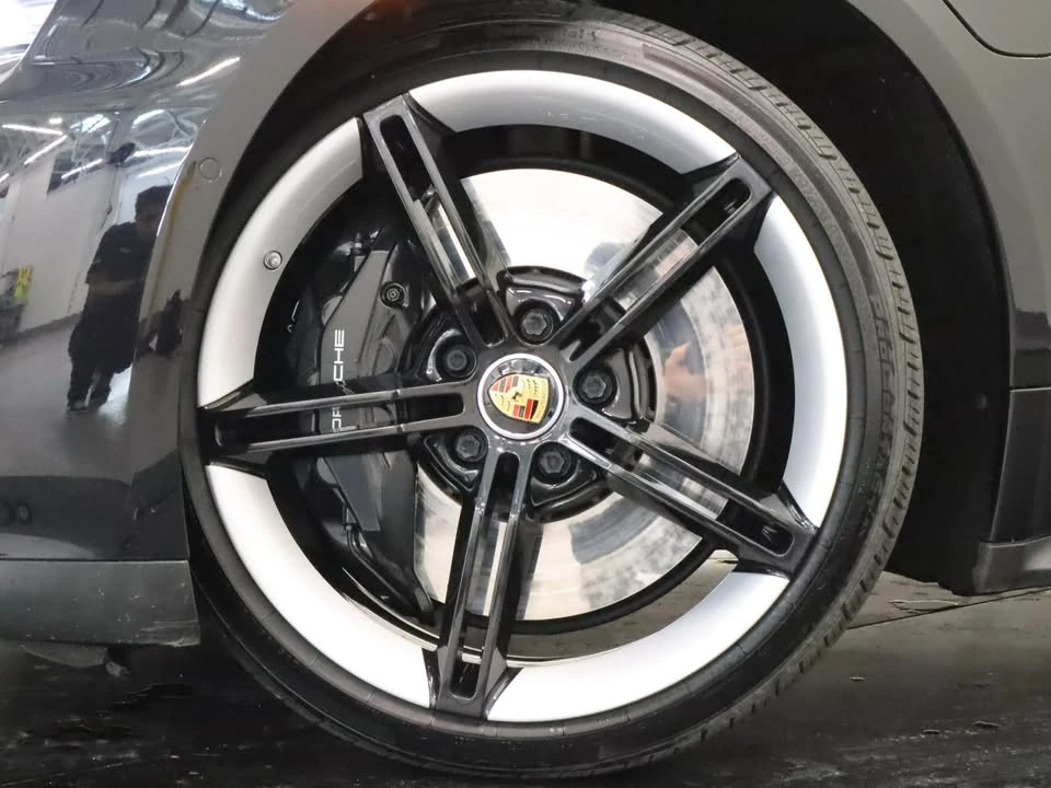 2020 Porsche Taycan 4S - Image 12 of 20
