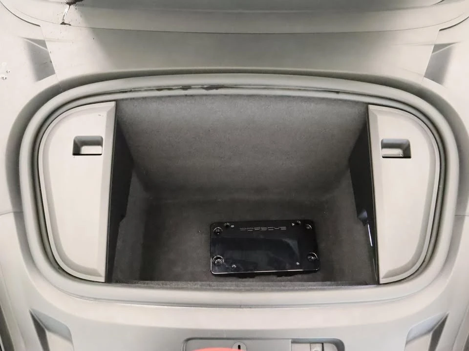 2020 Porsche Taycan 4S - Image 18 of 20