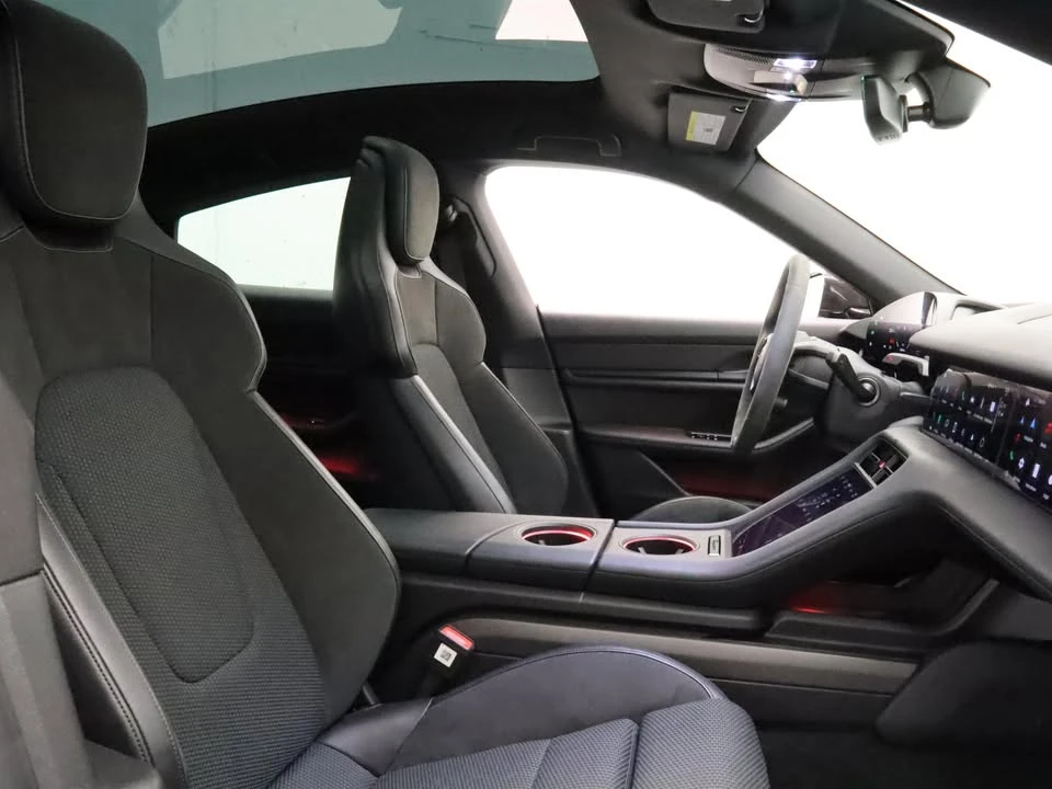 2020 Porsche Taycan 4S - Image 9 of 20