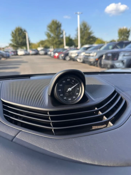 2020 Porsche Taycan 4S - Image 14 of 17