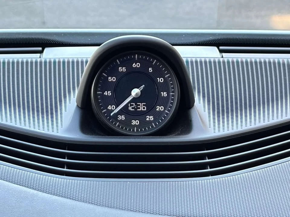 2020 Porsche Taycan 4S - Image 17 of 19