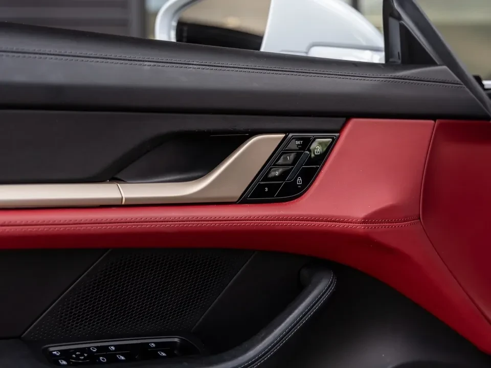 2020 Porsche Taycan 4S - Image 14 of 20