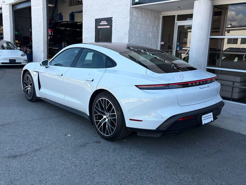 2020 Porsche Taycan 4S - Image 4 of 19