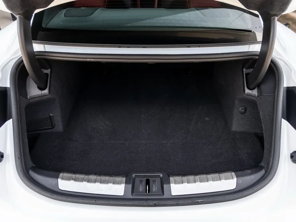 2020 Porsche Taycan 4S - Image 18 of 20