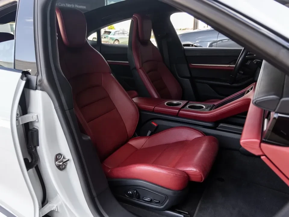 2020 Porsche Taycan 4S - Image 19 of 20