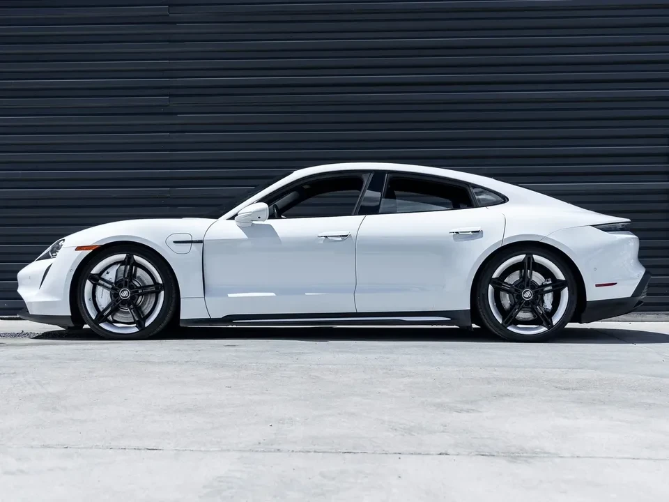 2020 Porsche Taycan 4S - Image 6 of 20