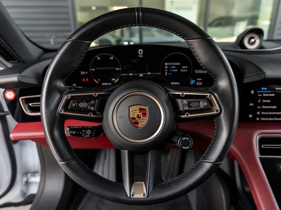 2020 Porsche Taycan 4S - Image 9 of 20