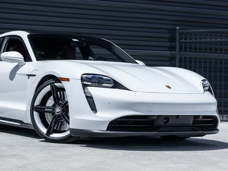 2020 Porsche Taycan 4S - Image 3 of 20