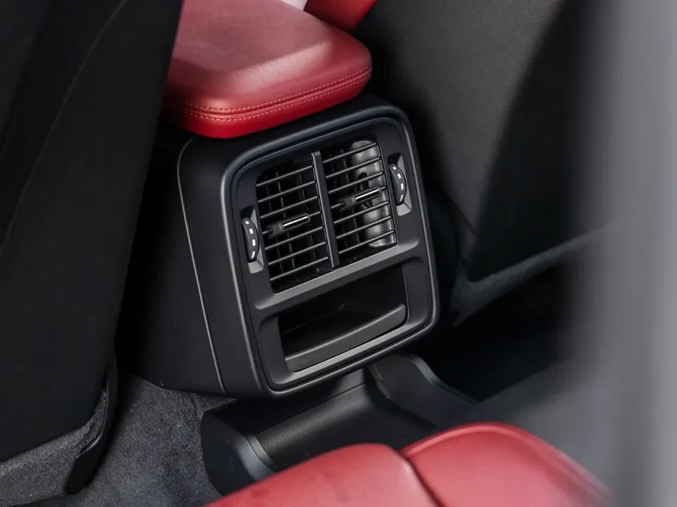 2020 Porsche Taycan 4S - Image 17 of 20
