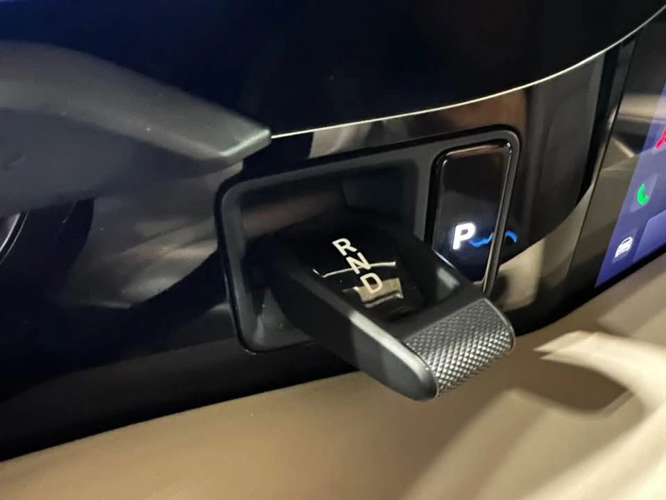 2020 Porsche Taycan 4S - Image 13 of 17