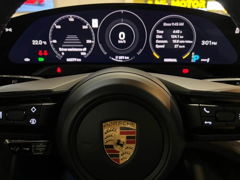 2020 Porsche Taycan 4S - Image 8 of 17