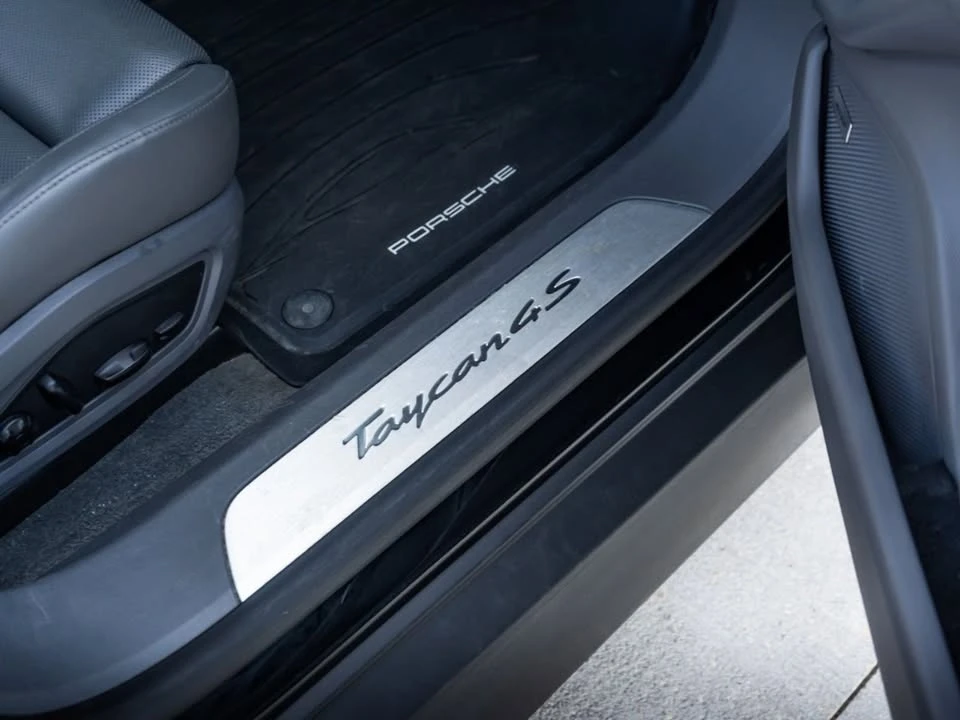 2020 Porsche Taycan 4S - Image 19 of 20