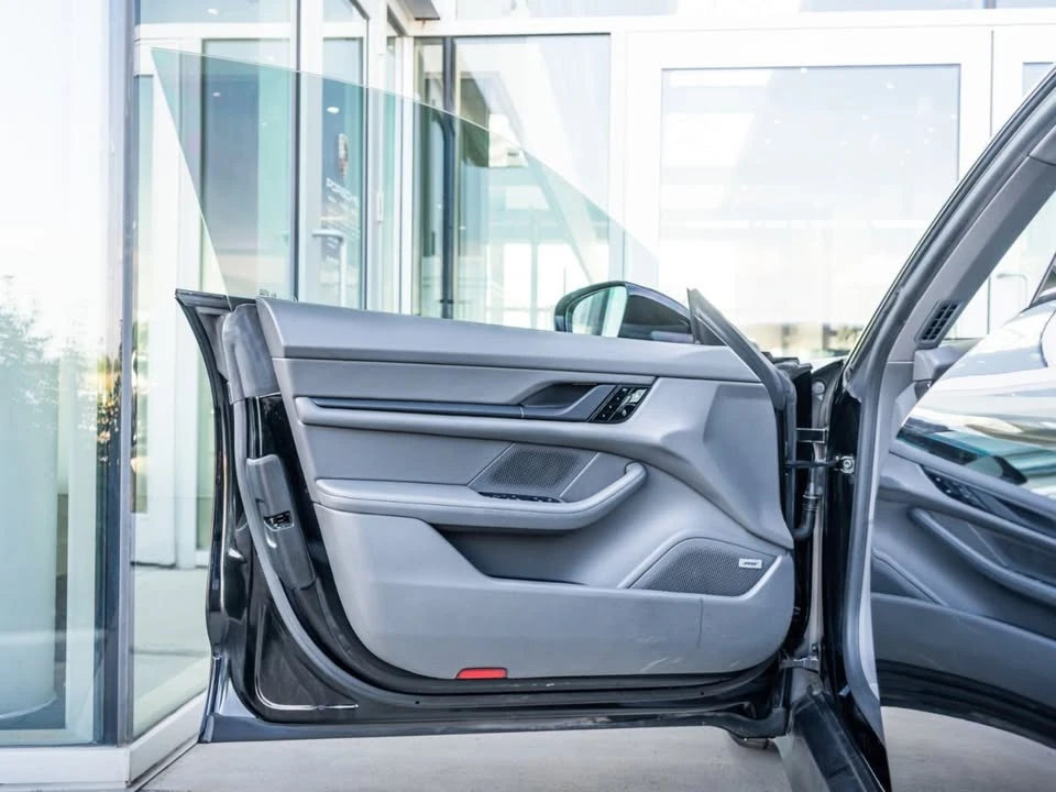 2020 Porsche Taycan 4S - Image 17 of 20