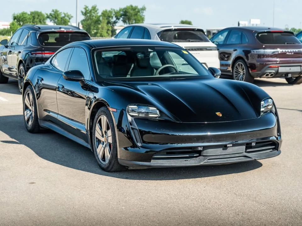 2020 Porsche Taycan 4S - Image 9 of 20