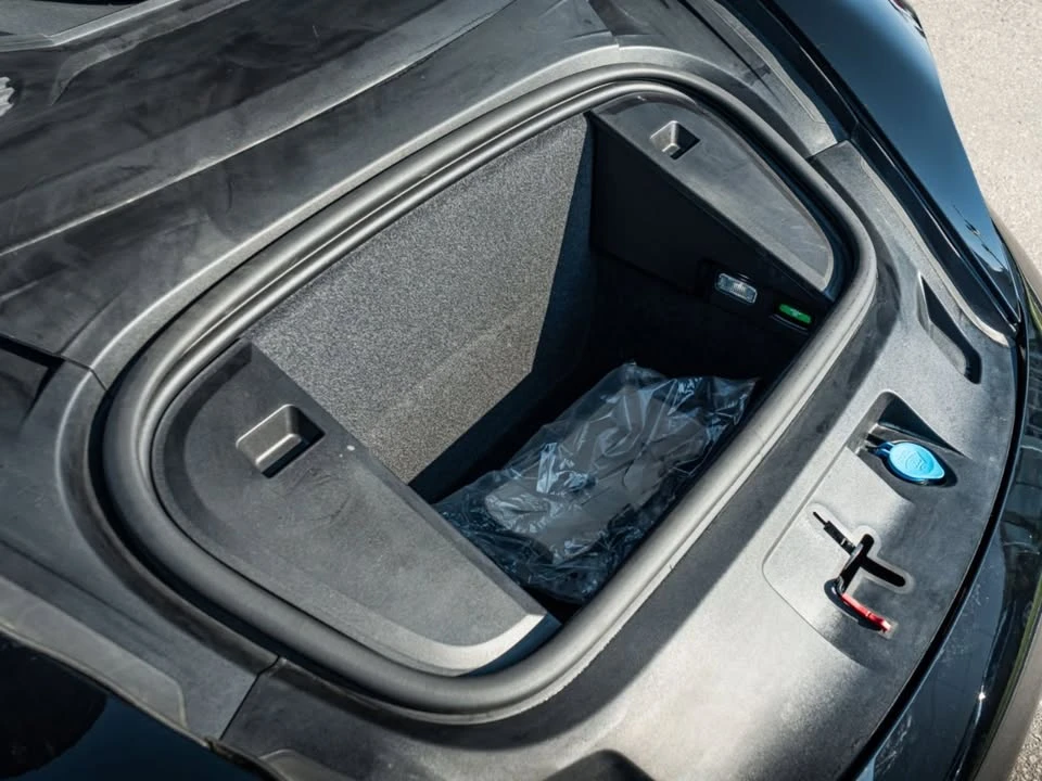 2020 Porsche Taycan 4S - Image 11 of 20