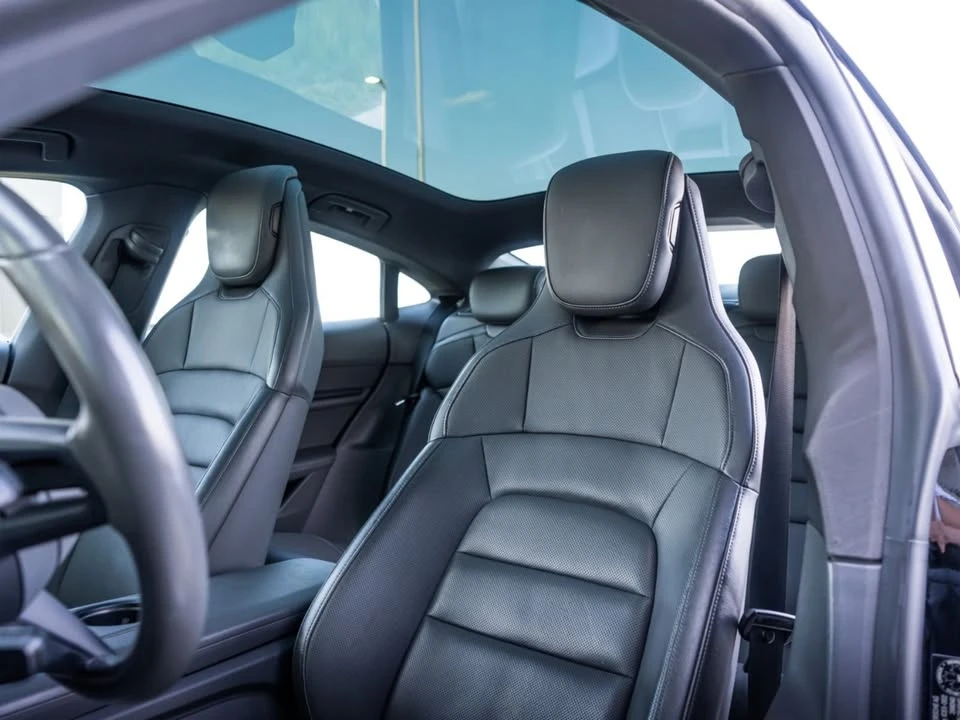 2020 Porsche Taycan 4S - Image 15 of 20
