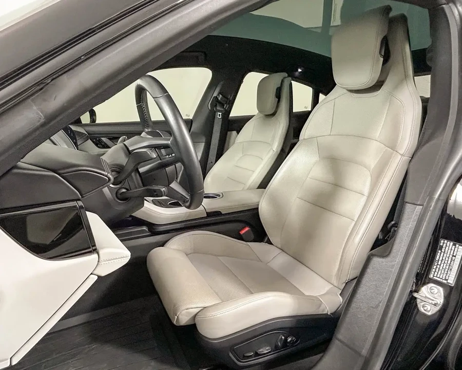 2020 Porsche Taycan 4S - Image 5 of 7