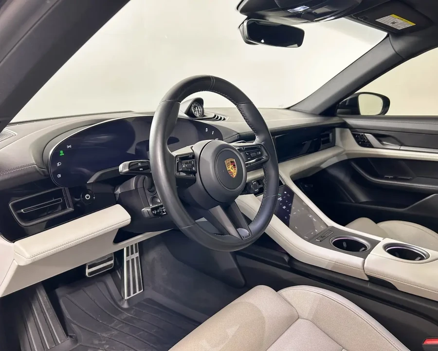 2020 Porsche Taycan 4S - Image 4 of 7