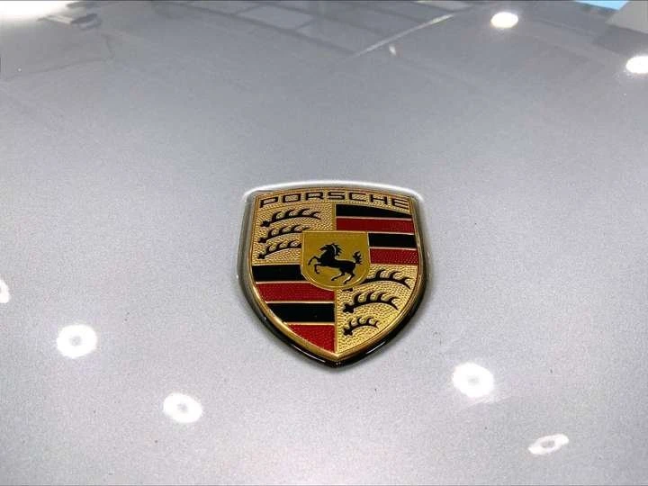 2020 Porsche Taycan 4S - Image 9 of 20