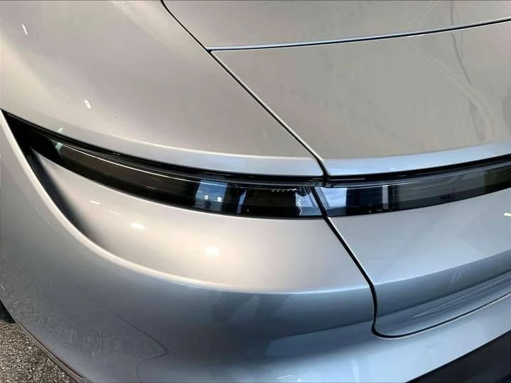 2020 Porsche Taycan 4S - Image 12 of 20