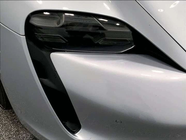 2020 Porsche Taycan 4S - Image 11 of 20