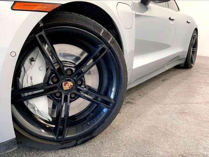2020 Porsche Taycan 4S - Image 17 of 20