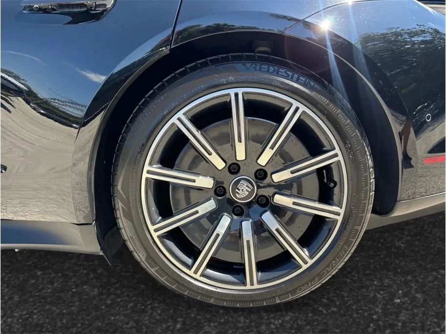2020 Porsche Taycan 4S - Image 16 of 20