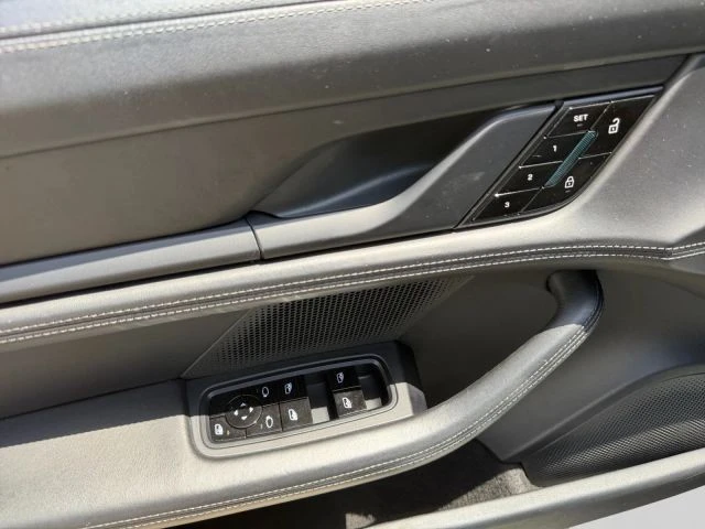 2020 Porsche Taycan 4S - Image 15 of 31
