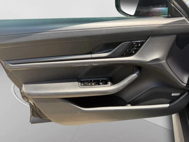 2020 Porsche Taycan 4S - Image 14 of 31
