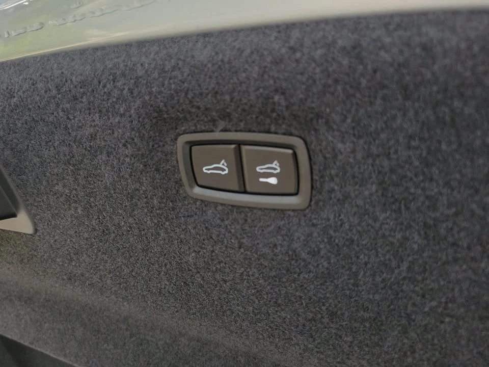 2020 Porsche Taycan 4S - Image 6 of 20