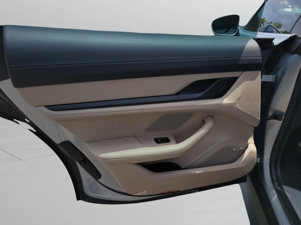 2020 Porsche Taycan 4S - Image 7 of 20