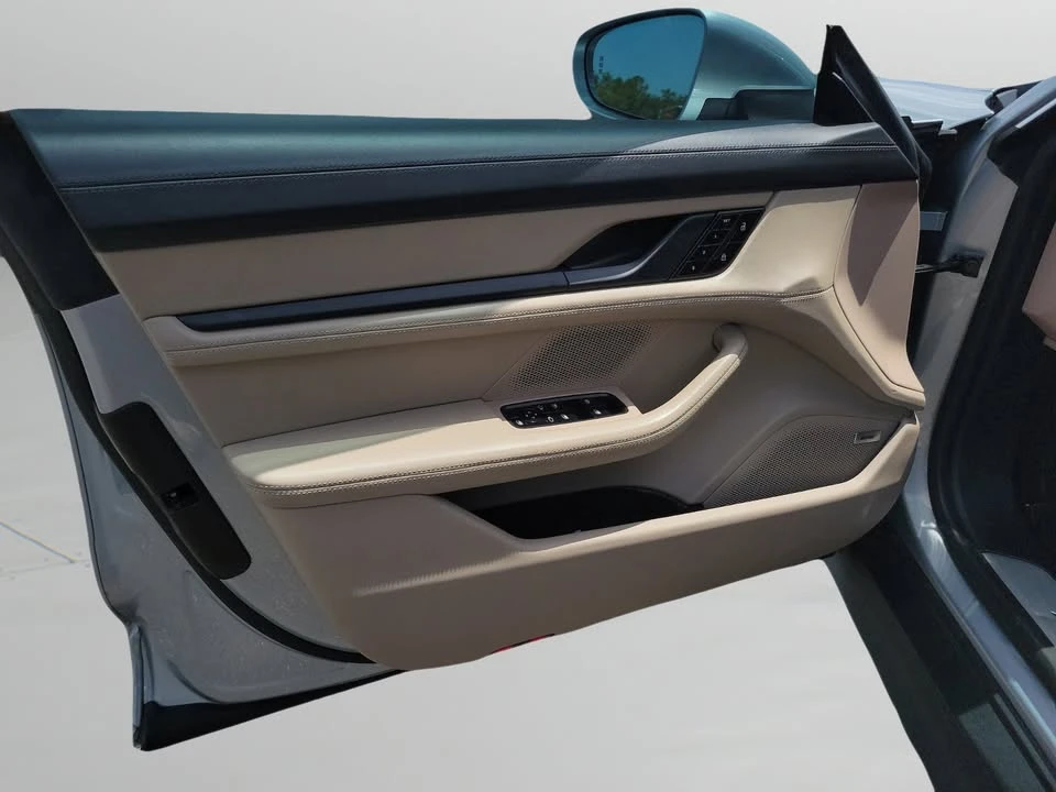 2020 Porsche Taycan 4S - Image 16 of 20