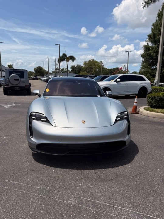 2020 Porsche Taycan 4S - Image 10 of 15
