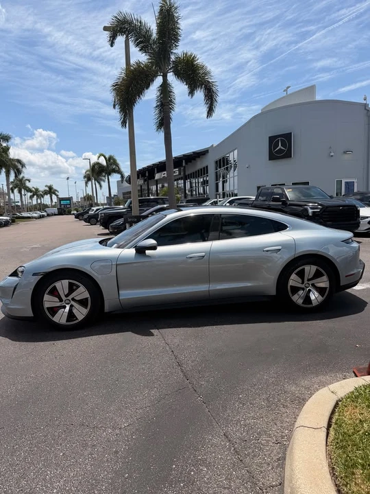 2020 Porsche Taycan 4S - Image 4 of 15