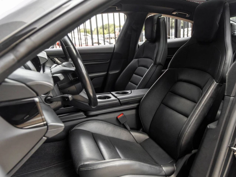 2020 Porsche Taycan 4S - Image 5 of 5