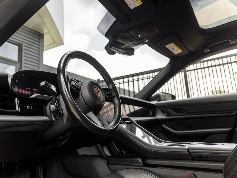 2020 Porsche Taycan 4S - Image 4 of 5
