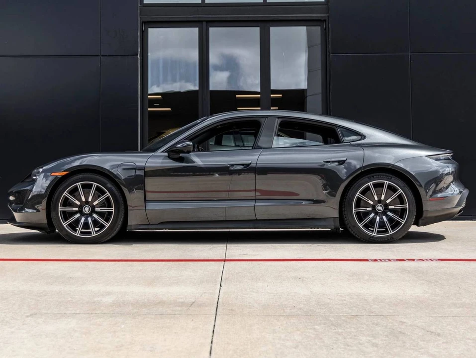 2020 Porsche Taycan 4S - Image 2 of 5