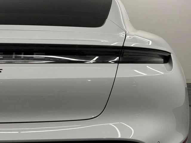 2020 Porsche Taycan 4S - Image 12 of 21