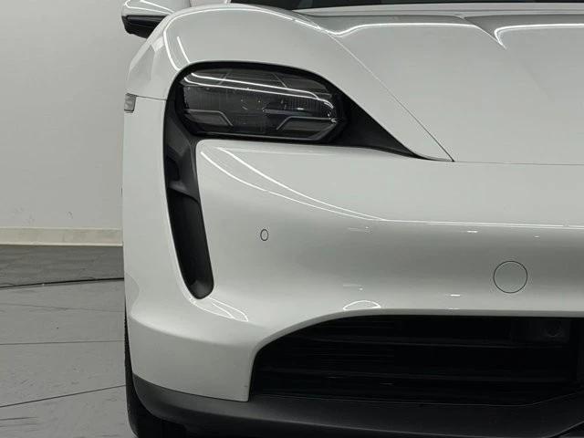2020 Porsche Taycan 4S - Image 7 of 21