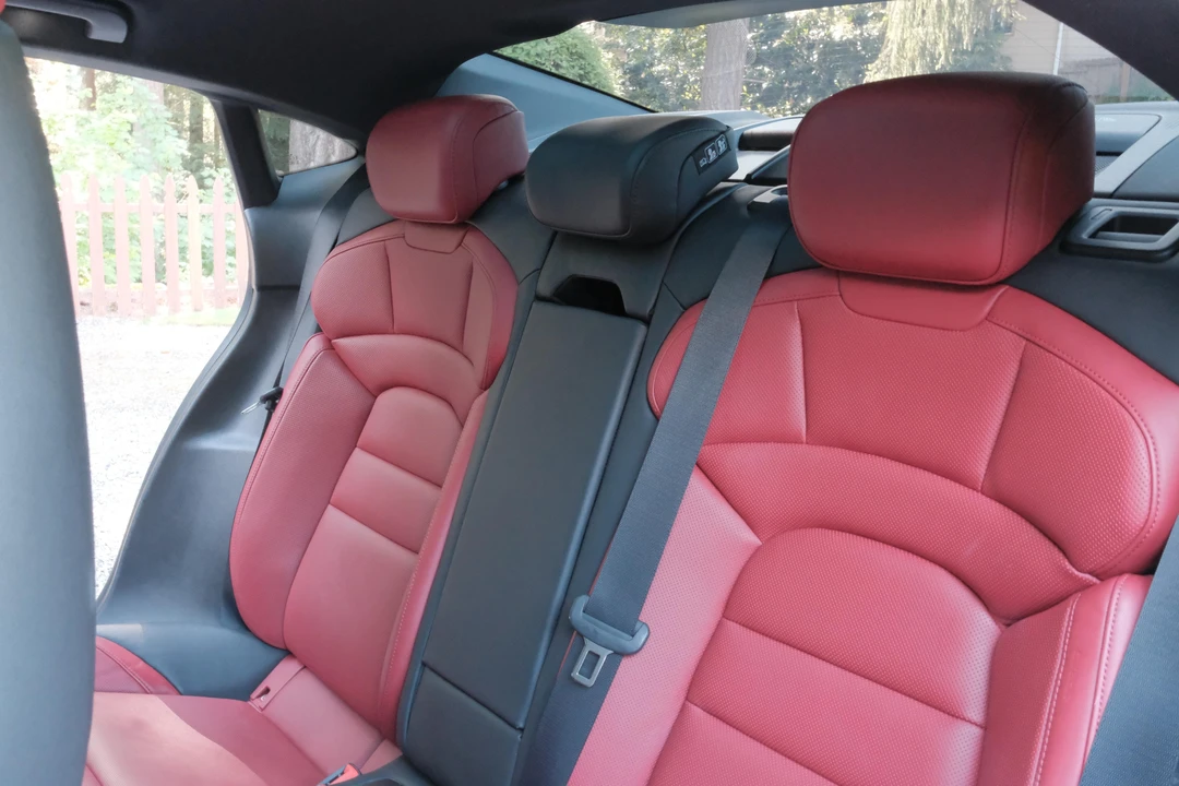 2020 Porsche Taycan 4S - Image 29 of 31