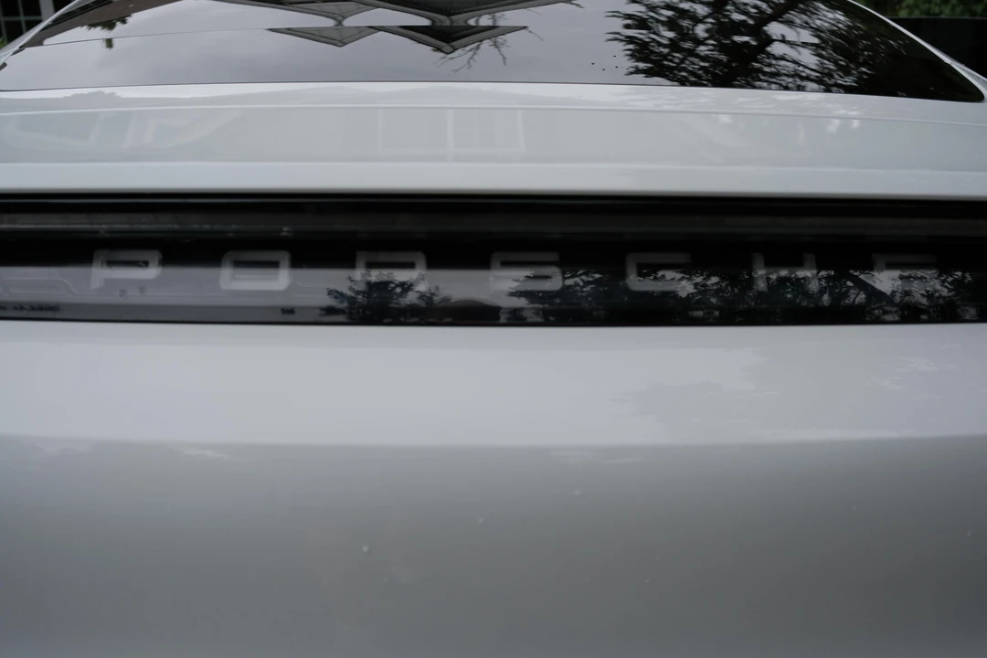 2020 Porsche Taycan 4S - Image 15 of 31