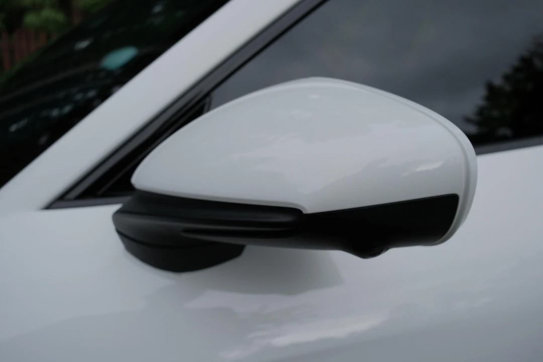 2020 Porsche Taycan 4S - Image 13 of 31
