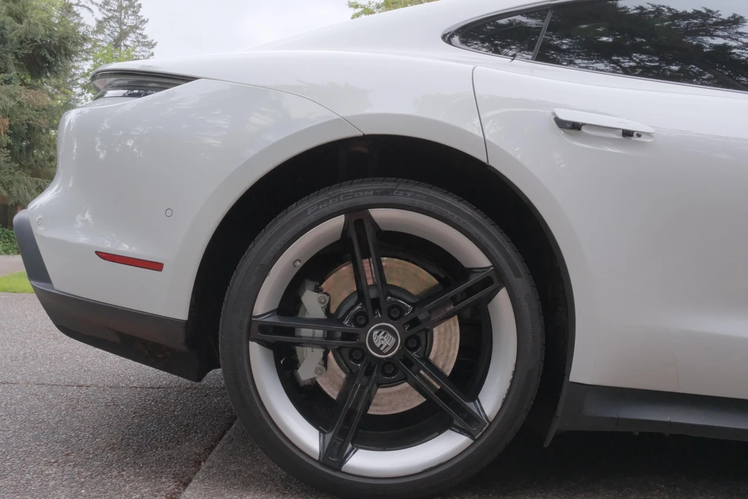 2020 Porsche Taycan 4S - Image 23 of 31