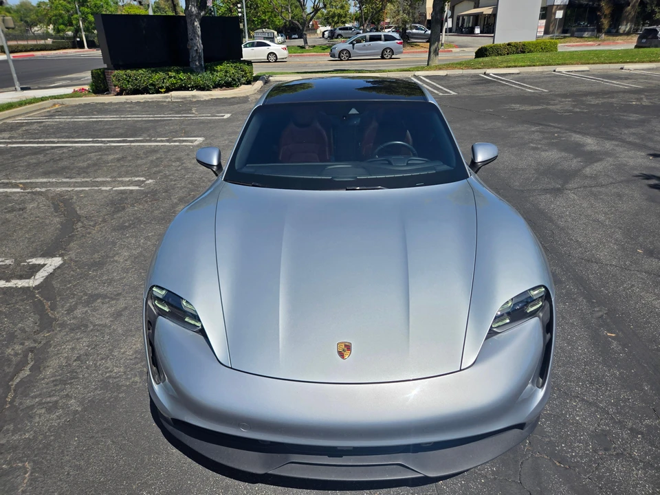 2020 Porsche Taycan 4S - Image 13 of 31