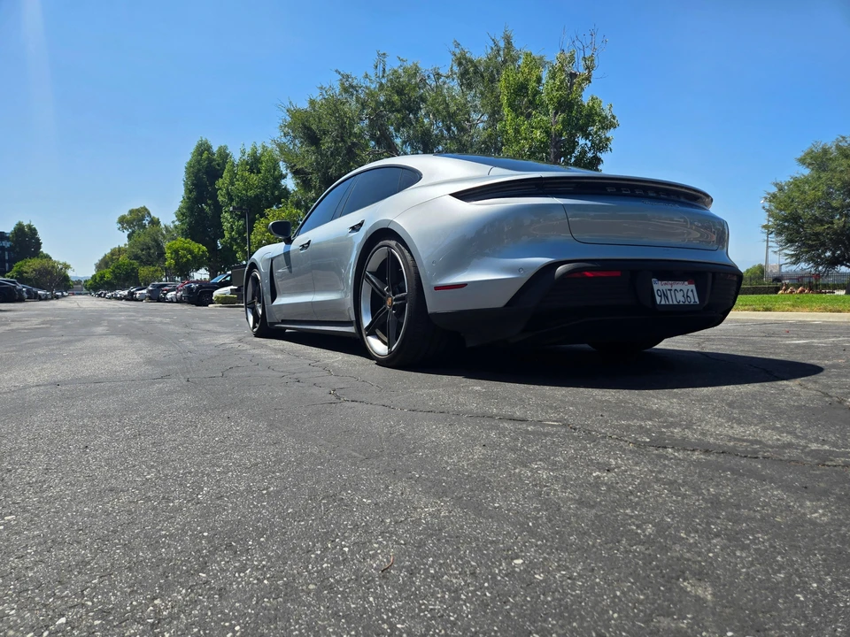 2020 Porsche Taycan 4S - Image 15 of 31