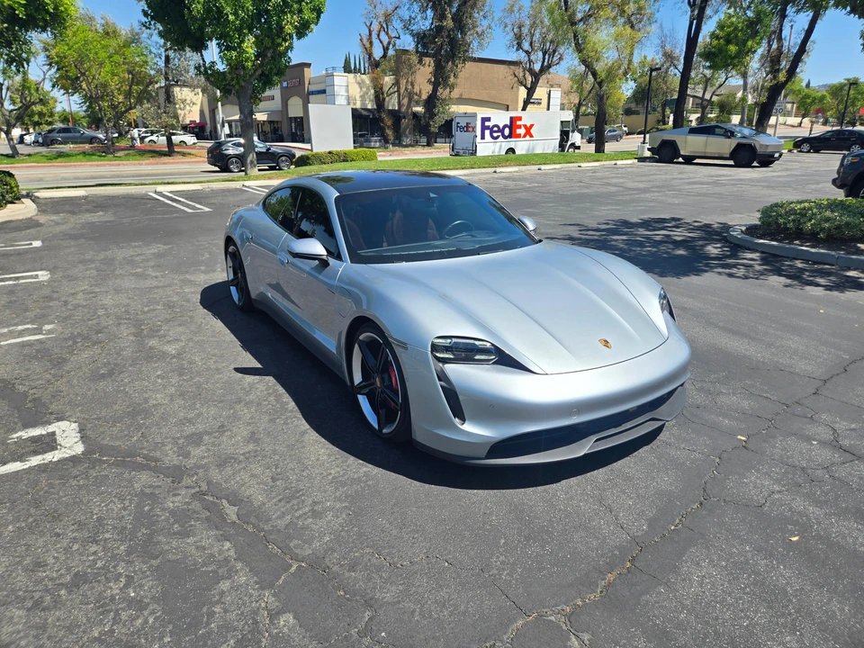 2020 Porsche Taycan 4S - Image 20 of 31