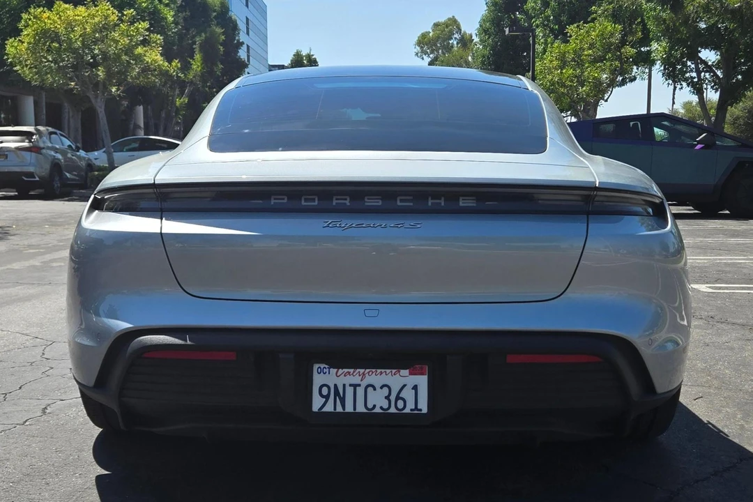 2020 Porsche Taycan 4S - Image 5 of 31