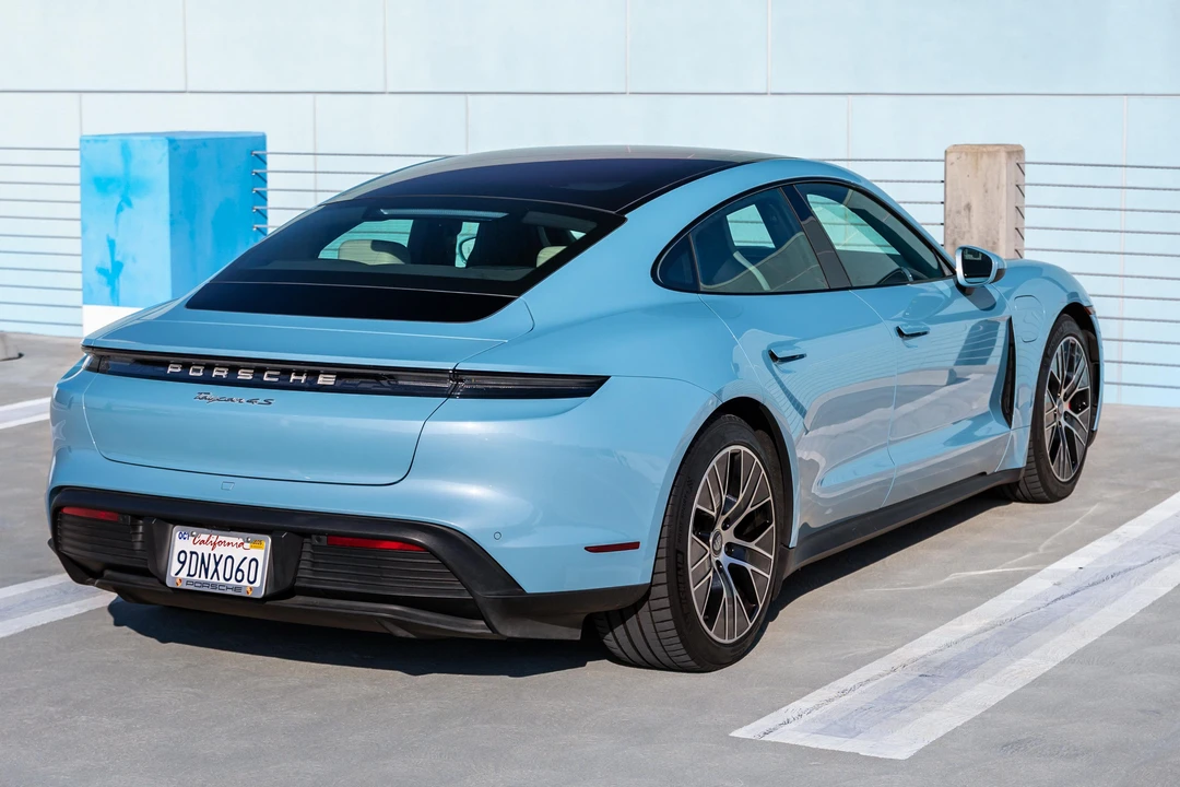 2020 Porsche Taycan 4S - Image 7 of 31